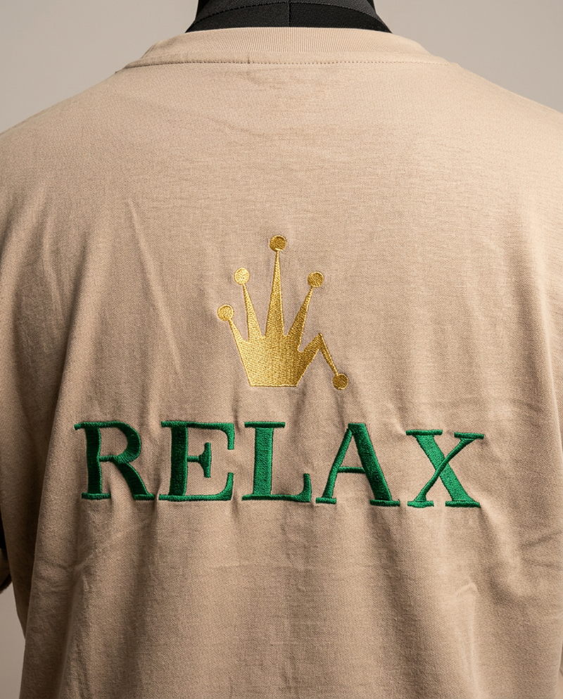 RELAX Tee Sabbia – Detail