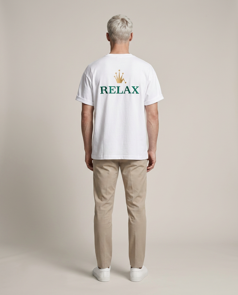 RELAX Tee Bianco – Full Body