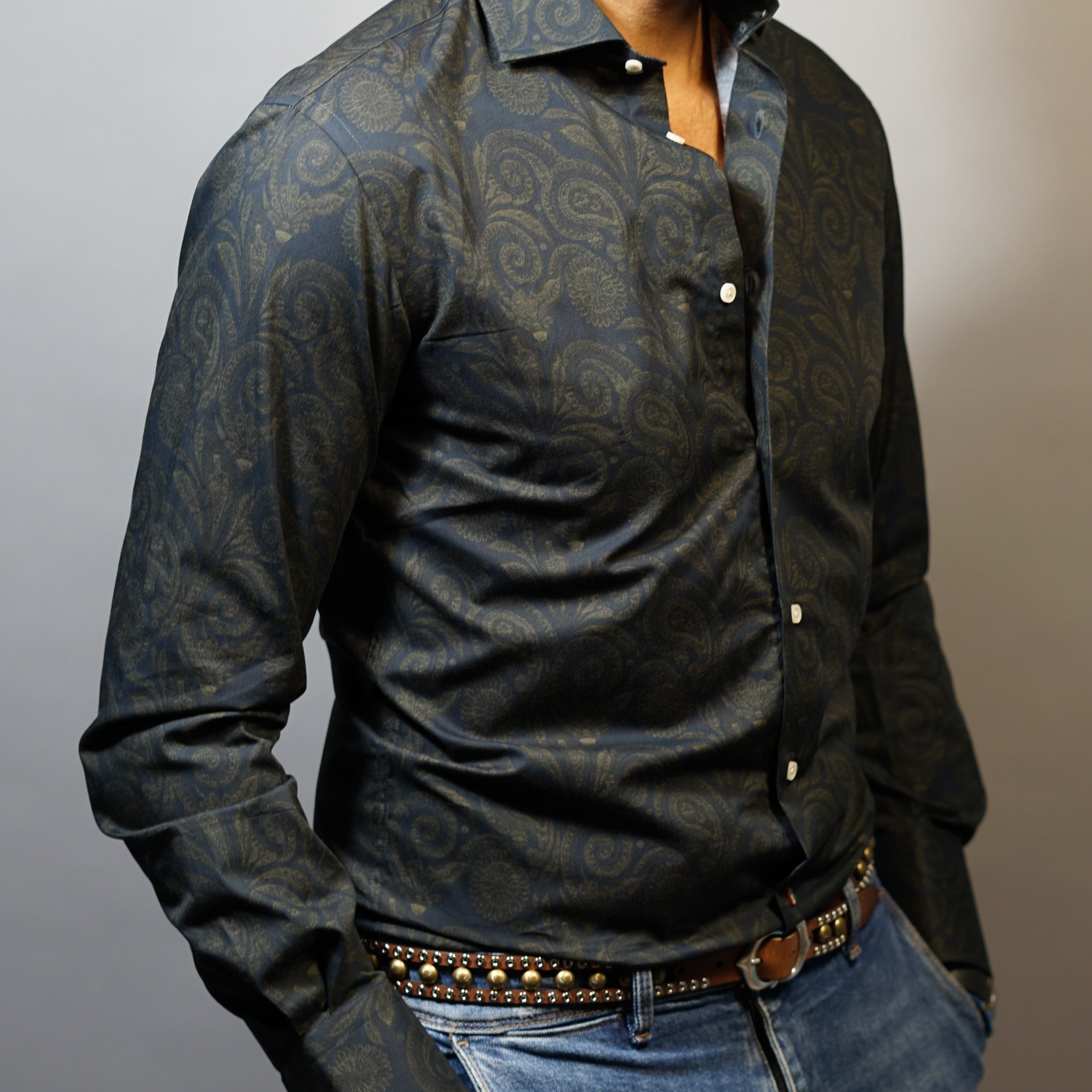 Hemd Dark Paisley Print
